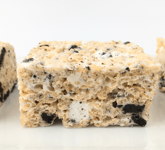 Close up of cookies and cream rice krispies treats showing oreos and marshmallows