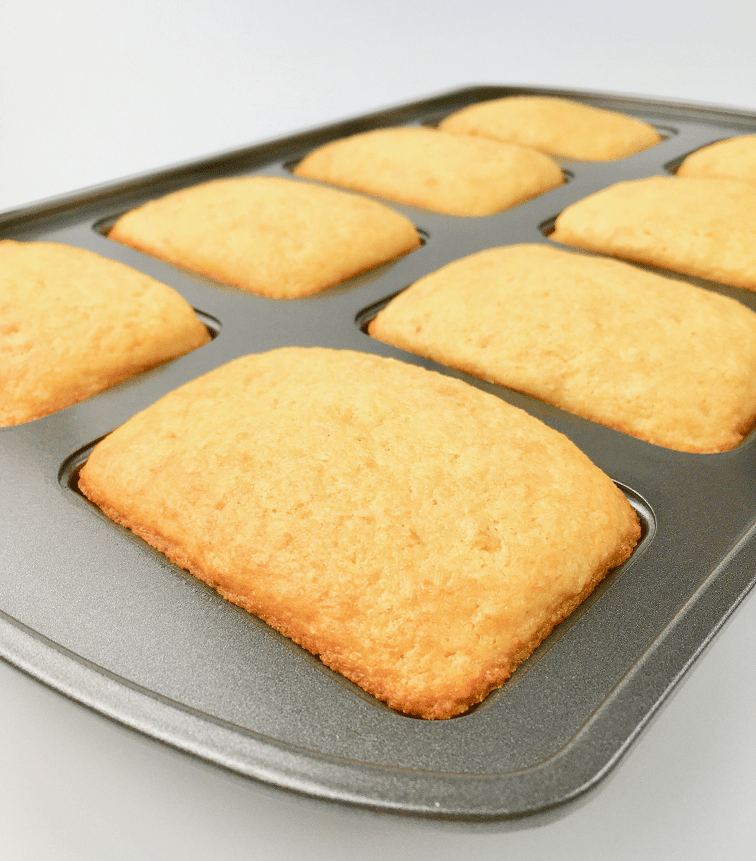 Mini cornbread loaves- I love my mini loaf pan- Wilton. : r/Baking