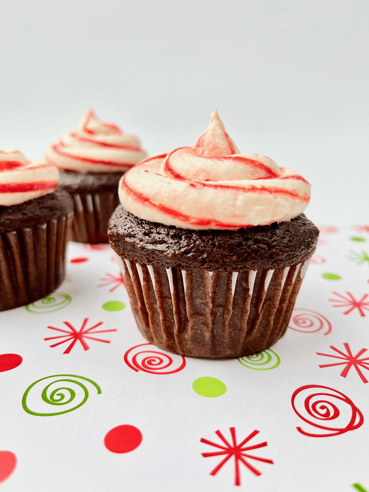 Chocolate Peppermint Bark Cupcakes